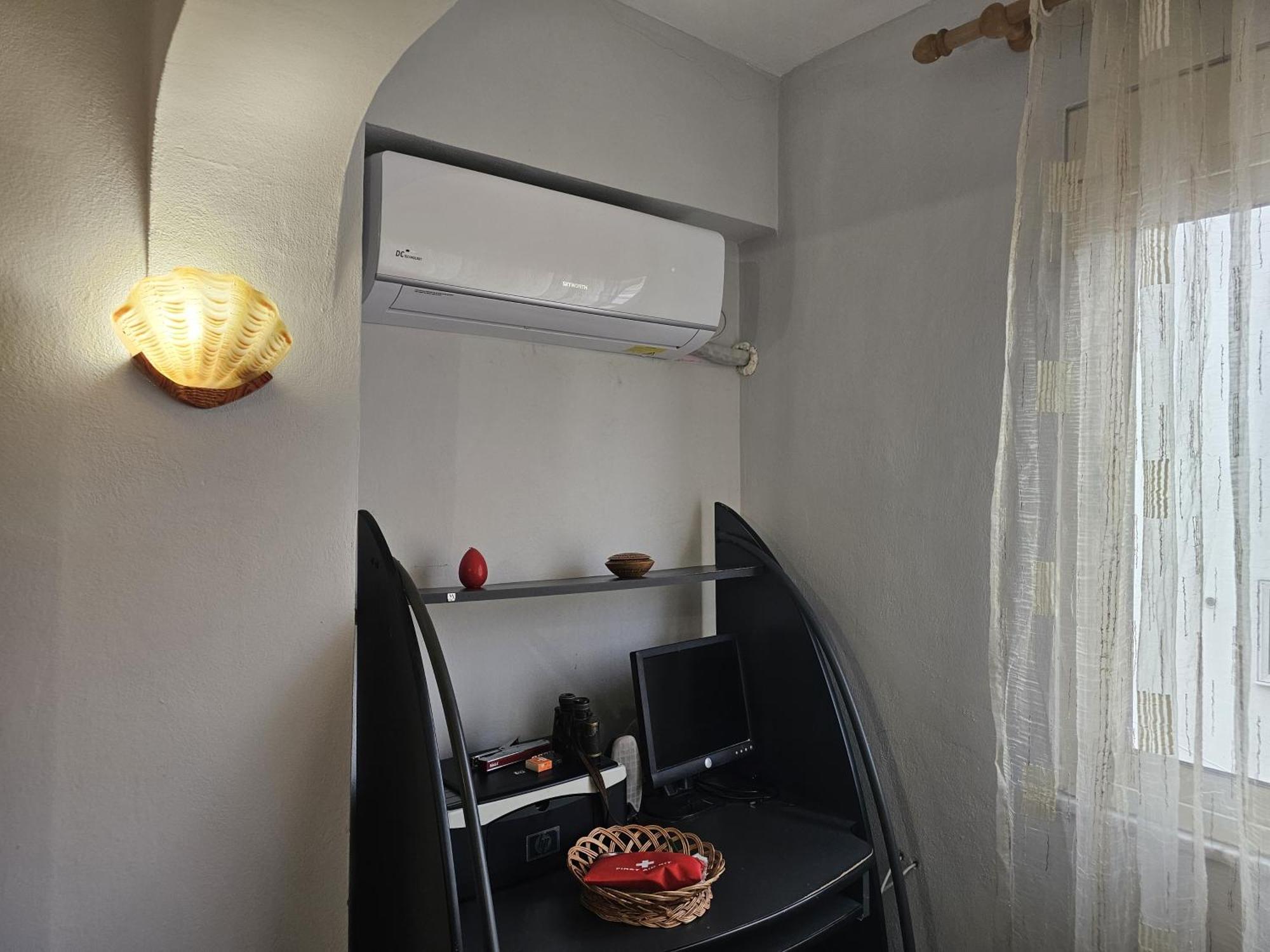 Library Apartment By Bohem Rentals Durrës Exterior foto